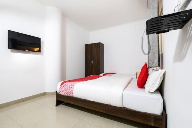 Western Silicon Hotel Kammasandra Luaran gambar
